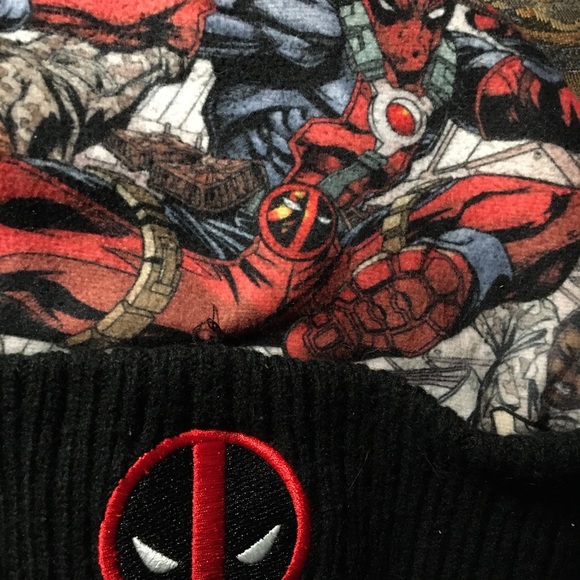 Marvel Other - Marvel Deadpool Pom hat hard to find